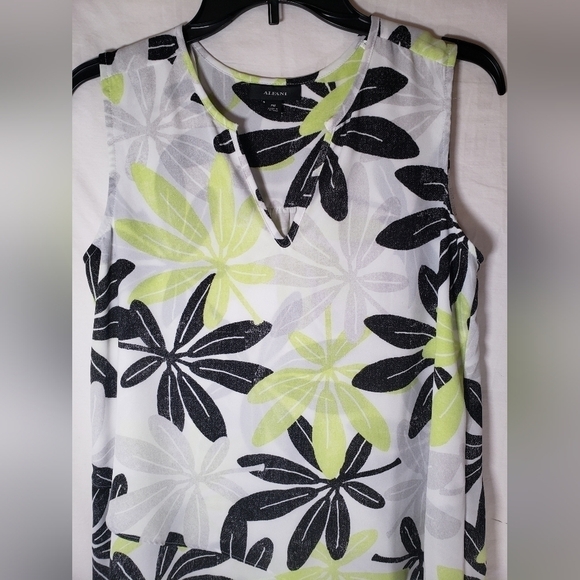 Alfani Yellow and Black Floral Blouse Sz PM - Picture 3 of 9